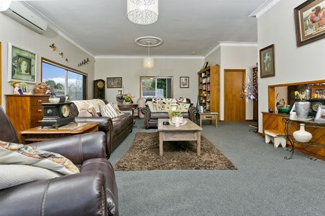 Photo of property in 33 Verran Road, Birkenhead, Auckland, 0626