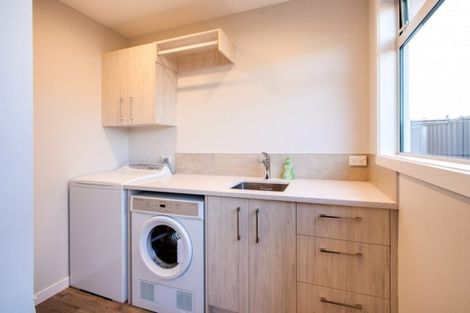 Photo of property in 6 Ruahine Road, Poraiti, Napier, 4112