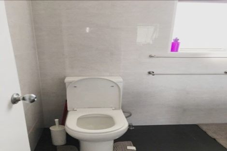 Photo of property in 1/7 Elvira Place, Ranui, Auckland, 0612