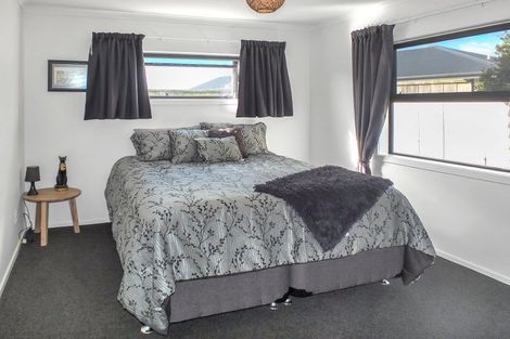 Photo of property in 20 Forbes Road, Foxton Beach, Foxton, 4815