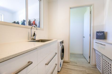 Photo of property in 3 Mcintyre Road, Carters Beach, Westport, 7892