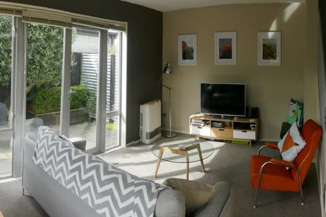 Photo of property in 94 Packe Street, Edgeware, Christchurch, 8013