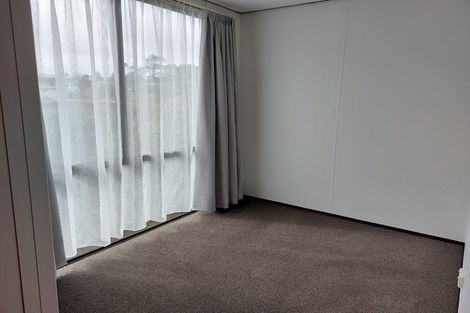 Photo of property in 1 Mona Vale, West Harbour, Auckland, 0618