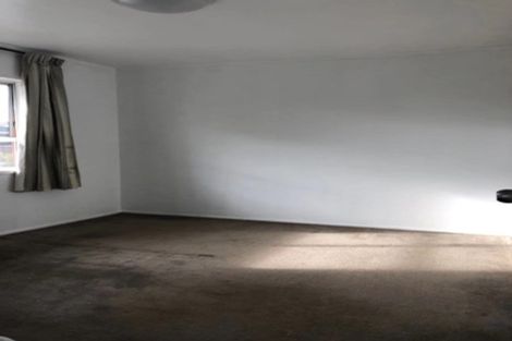 Photo of property in 1/10 Ballater Place, Highland Park, Auckland, 2010