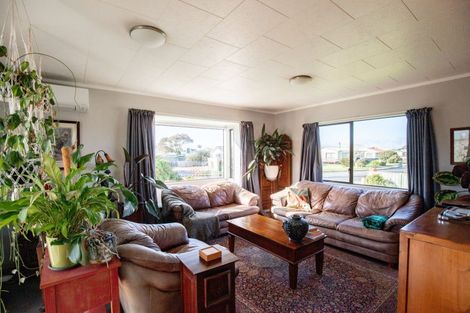 Photo of property in 22 Darlington Street, Ngatea, 3503