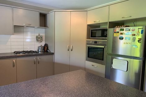 Photo of property in 19 Barwick Place, Huntington, Hamilton, 3210