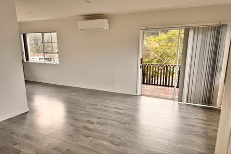 Photo of property in 1/127 Lynn Road, Bayview, Auckland, 0629