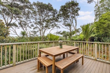 Photo of property in 31 Scenic Drive, Titirangi, Auckland, 0604