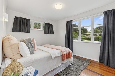 Photo of property in 334 Main Road, Tawa, Wellington, 5028