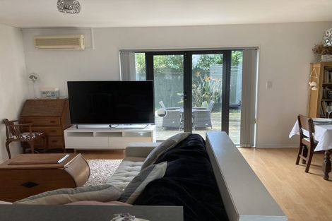 Photo of property in 5m Dryden Place, Mount Wellington, Auckland, 1051