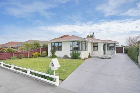Photo of property in 181 Burwood Road, Burwood, Christchurch, 8083