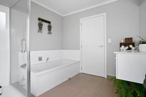 Photo of property in 46 Plescher Crescent, Leamington, Cambridge, 3432