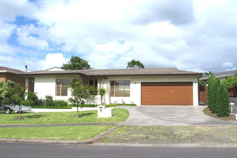 Photo of property in 15 Tarahanga Street, Northcote, Auckland, 0627