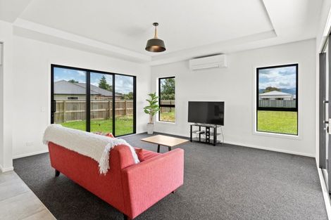 Photo of property in 17 Madison Street, Carterton, 5713