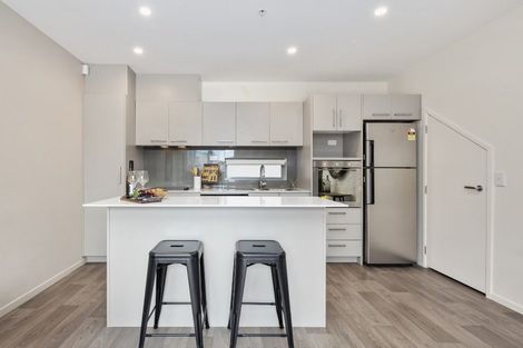 Photo of property in 6/160c Hobsonville Point Road, Hobsonville, Auckland, 0616