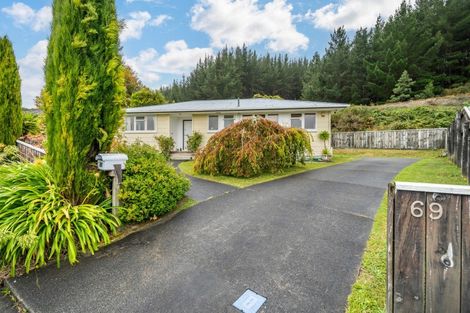 Photo of property in 69 Moeraki Road, Maoribank, Upper Hutt, 5018
