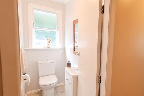 Photo of property in 23 Poneke Drive, Waikanae, 5036