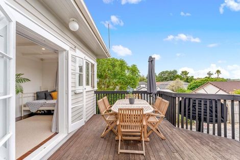 Photo of property in 33 Helvetia Road, Pukekohe, 2120