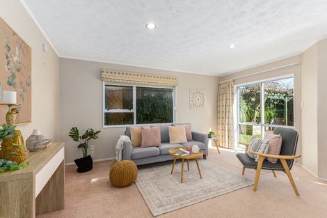 Photo of property in 10 James Cook Drive, Whitby, Porirua, 5024