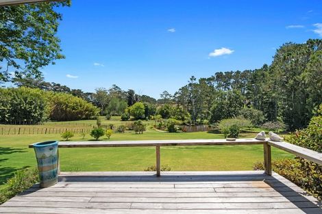 Photo of property in 1a Dysart Lane, Kumeu, 0891