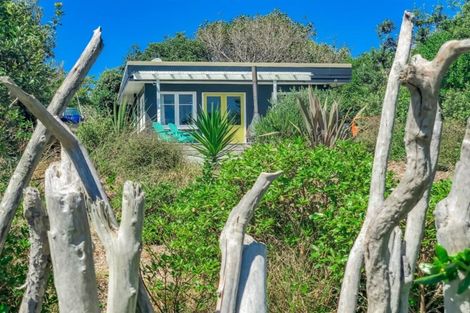 Photo of property in 52 Dixie Street, Te Horo Beach, Otaki, 5581