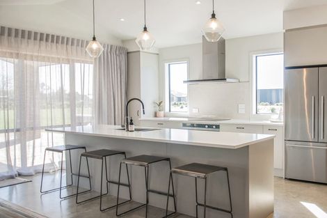 Photo of property in 53 Dysart Lane, Kumeu, 0891