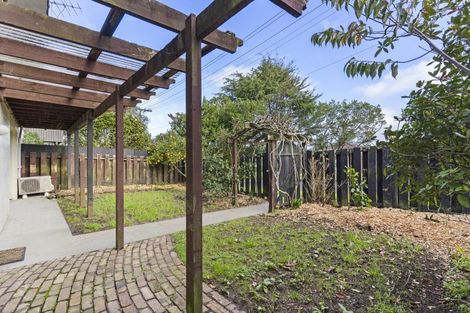 Photo of property in 2/57 Moana Avenue, One Tree Hill, Auckland, 1061