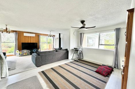 Photo of property in 65 Riverpark Crescent, Henderson, Auckland, 0610