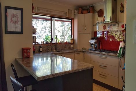 Photo of property in 28 Pohutukawa Drive, Athenree, Katikati, 3177