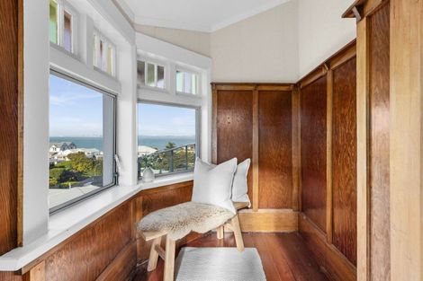 Photo of property in 16 Lighthouse Road, Bluff Hill, Napier, 4110