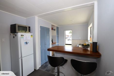 Photo of property in 48 Acacia Street, Kelvin Grove, Palmerston North, 4414