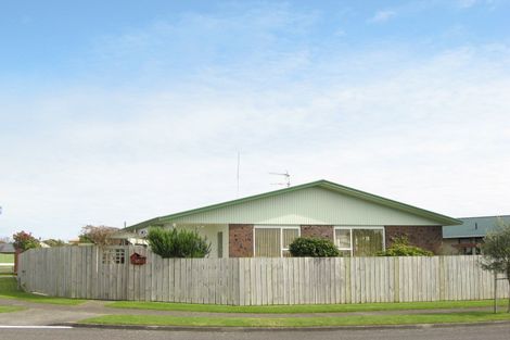 Photo of property in 11 Smeaton Road, Bell Block, New Plymouth, 4312