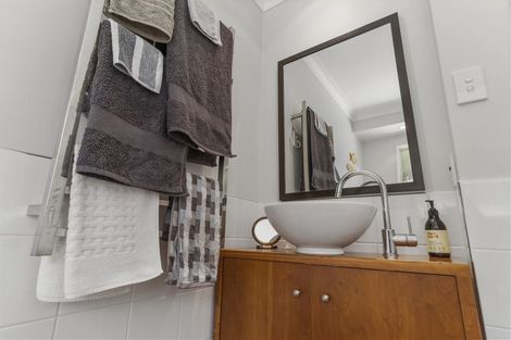 Photo of property in 69a Waikite Road, Welcome Bay, Tauranga, 3112