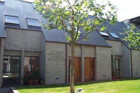 Photo of property in 4/868 Colombo Street, Christchurch Central, Christchurch, 8013