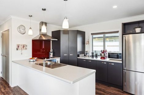 Photo of property in 10 Gallipoli Place, Paraparaumu, 5032