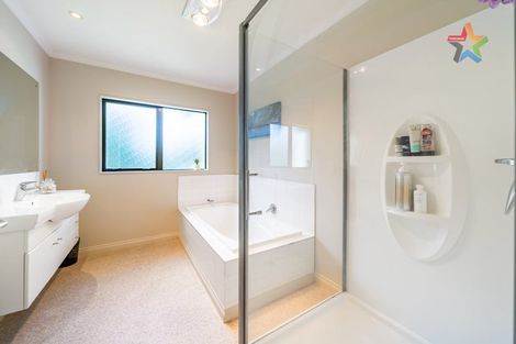 Photo of property in 32c Kaitoke Loop, Kaitoke, Upper Hutt, 5018