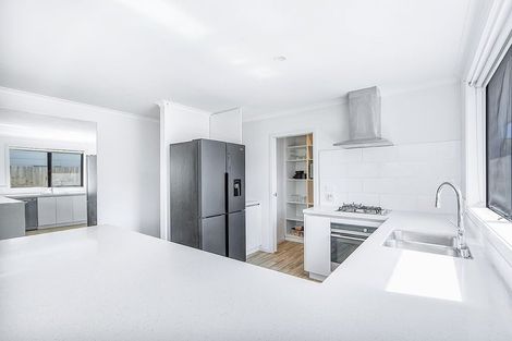 Photo of property in 11a Magnolia Crescent, Nawton, Hamilton, 3200