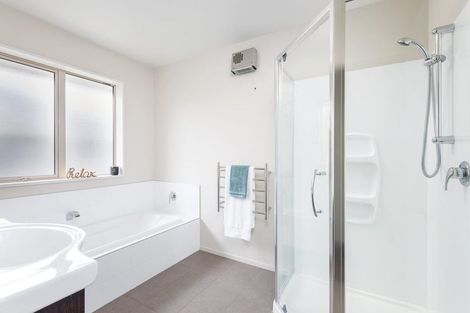 Photo of property in 8 Gosling Crescent, Halswell, Christchurch, 8025