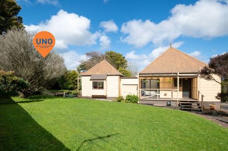 Photo of property in 18 Woodhouse Place, West Harbour, Auckland, 0618