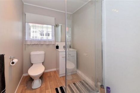 Photo of property in 1/1 Don Street, Papakura, 2110