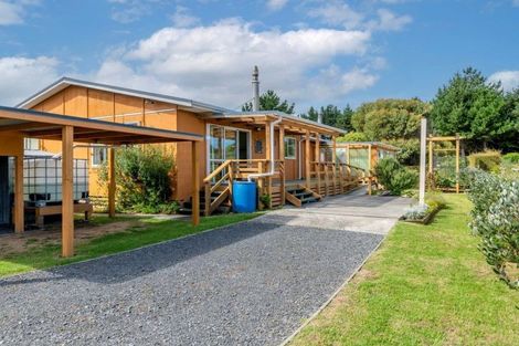 Photo of property in 2 Barclay Grove, Hokio Beach, Levin, 5571