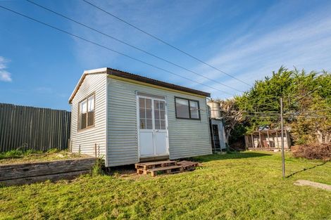 Photo of property in 25 Main Road, Maheno, Oamaru, 9495