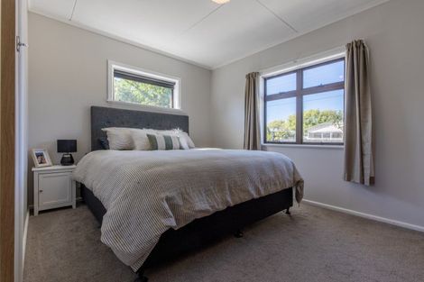 Photo of property in 18 Woburn Street, Waipukurau, 4200