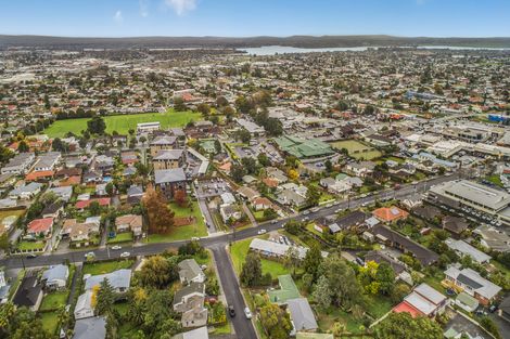 Photo of property in 8 Knox Road, Hillpark, Auckland, 2102