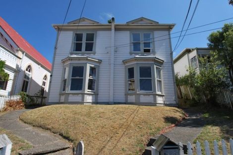 Photo of property in 180-182 Ohiro Road, Brooklyn, Wellington, 6021