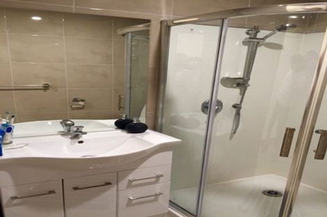 Photo of property in 3 Tern Place, Unsworth Heights, Auckland, 0632