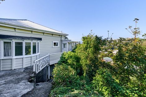 Photo of property in 46 Northland Road, Northland, Wellington, 6012