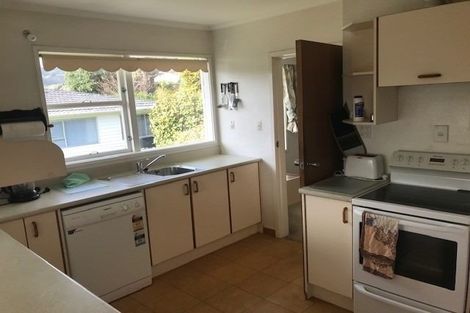 Photo of property in 23 Oriel Avenue, Tawa, Wellington, 5028
