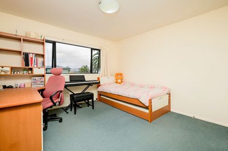 Photo of property in 19/2 Armoy Drive, East Tamaki, Auckland, 2016