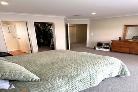 Photo of property in 42 Peter Hall Drive, Kelvin Grove, Palmerston North, 4414